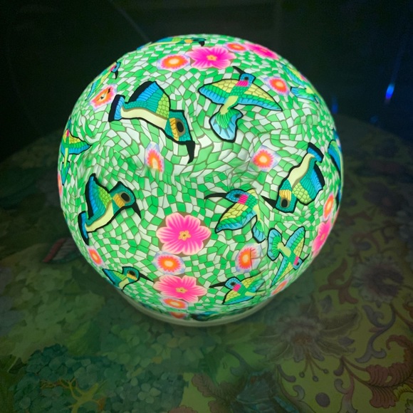 Mosaic hummingbird night light - Picture 5 of 5